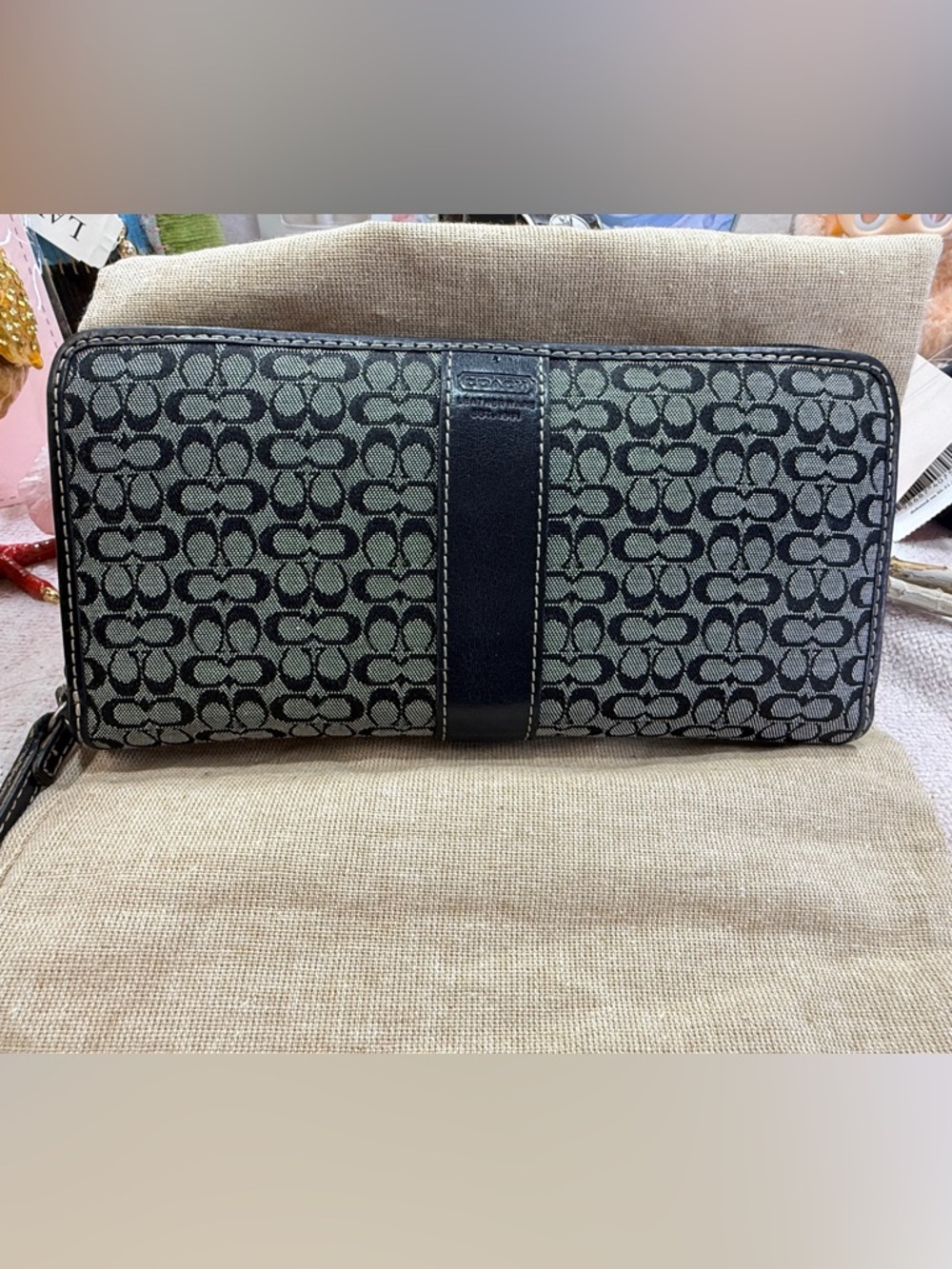 Coach Signature Jacquard Slim Zip-Around Wallet - Picture 2 of 11